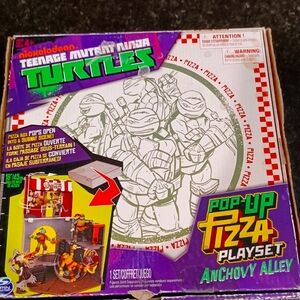 TMNT turtles pop up play set.